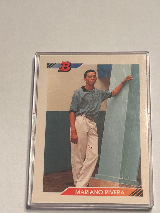 1992 TOPPS Mariano Rivera NEW YORK YANKEES BOWMAN ROOKIE CARD #302